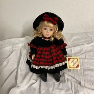 Vintage Collector's Choice Porcelain Collectible seating musical doll animated